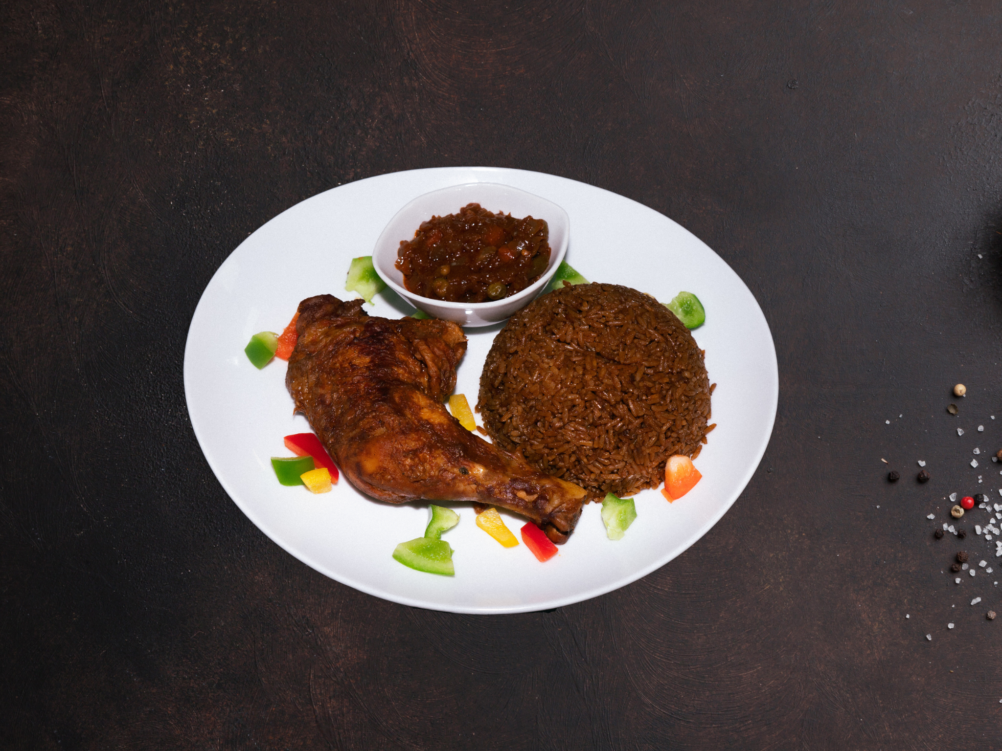 Thiébou yapp Rouge guinnar (poulet)